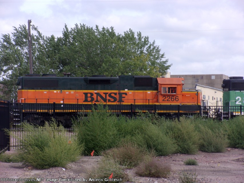 BNSF 2266 2